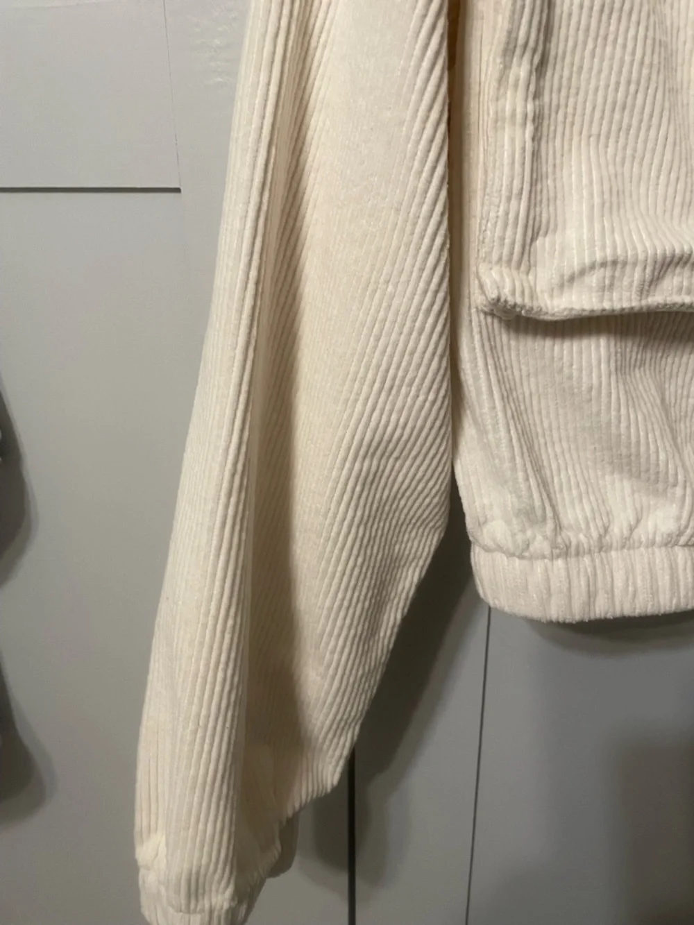 Forever 21 Cream Corduroy Hooded Cropped Utility Jacket - Picture 4 of 10